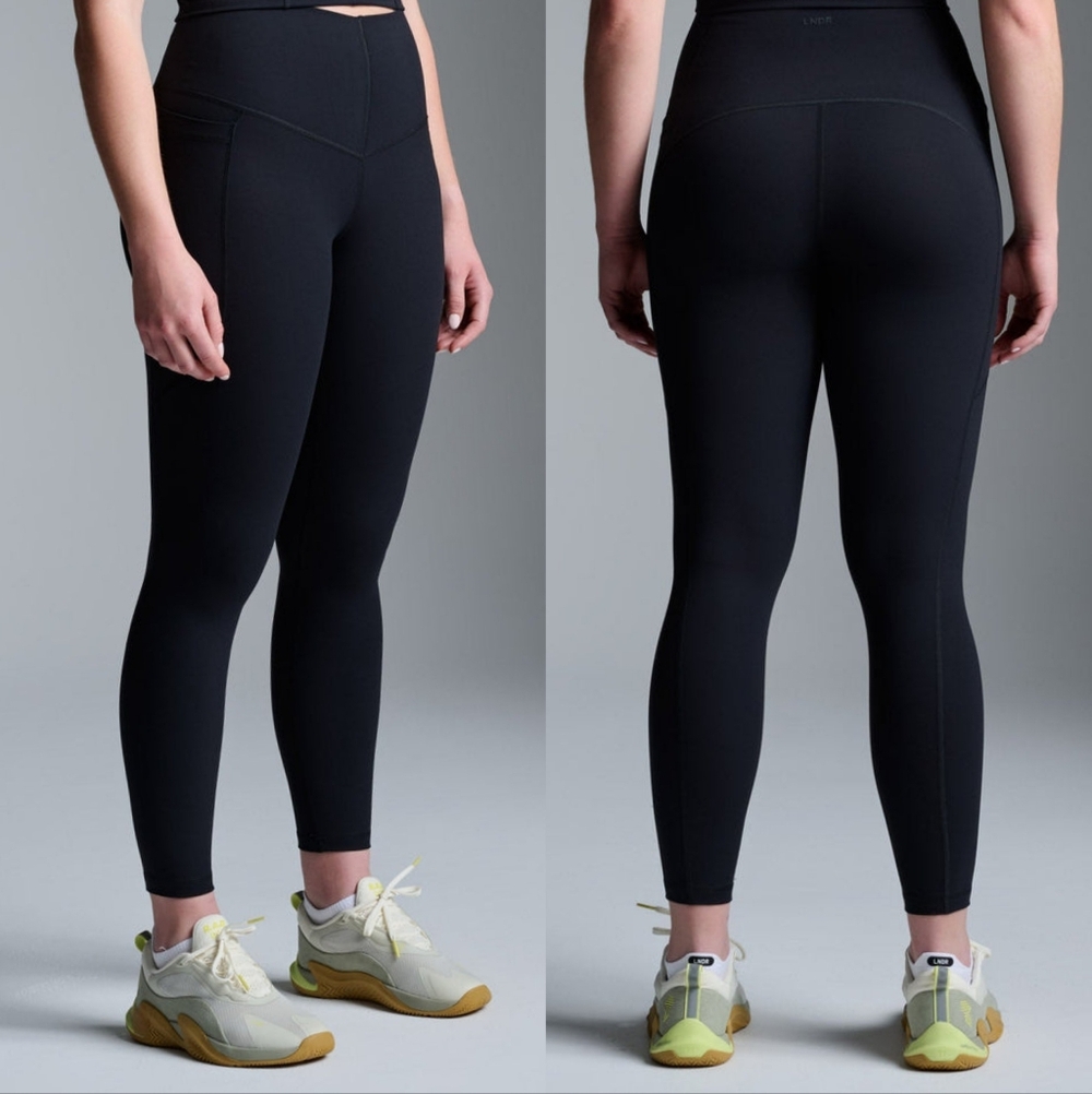 NWT LNDR Femme Fatale 7/8 Sculpting V-Waist Compressive Legging - Size Medium